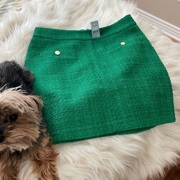 Beautiful loft skirt - Picture 2 of 5